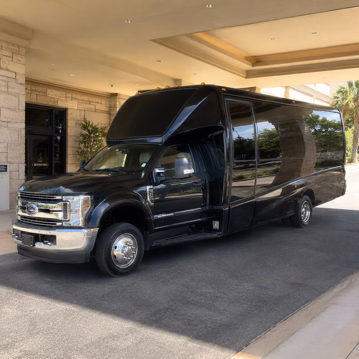 Coral Springs Winery Tour & Pub Crawl Transportation group transportation