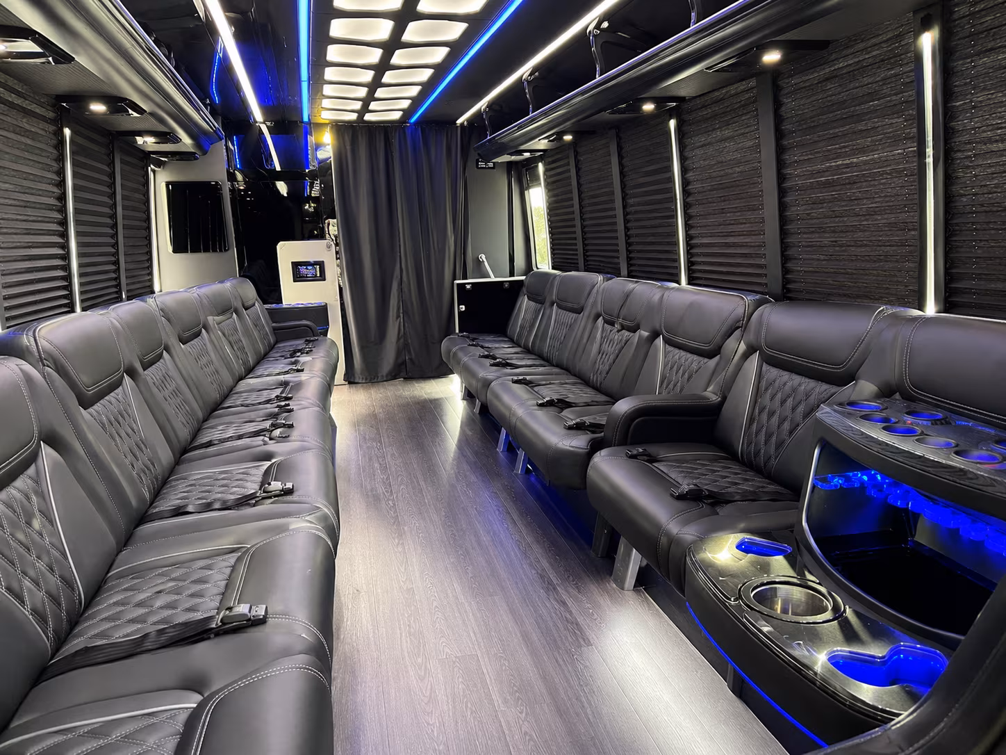 Pompano Beach Winery Tour & Pub Crawl Transportation